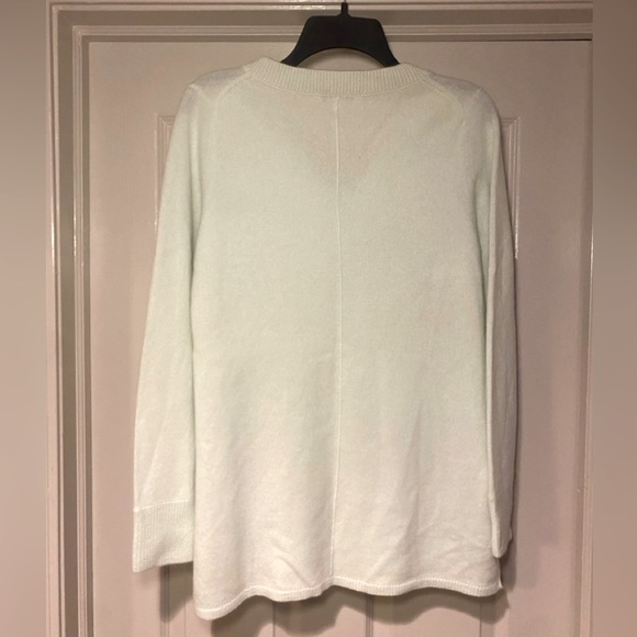 NWT White + Warren Women’s Cashmere V-Neck Tunic Sweater Meadow Green Gift - Picture 3 of 7